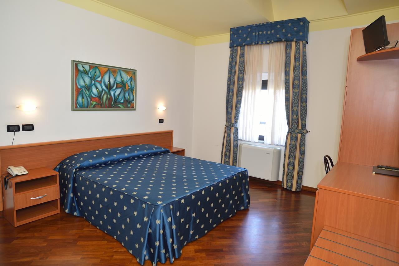 Hotel La Cantina Alfonsine Экстерьер фото